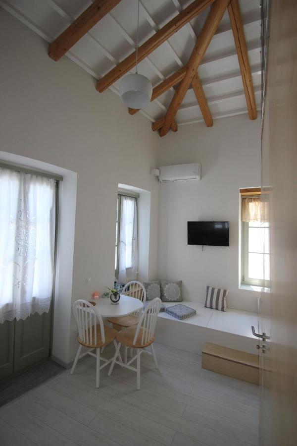 L Anima Boutique Suites Скиатос Екстериор снимка
